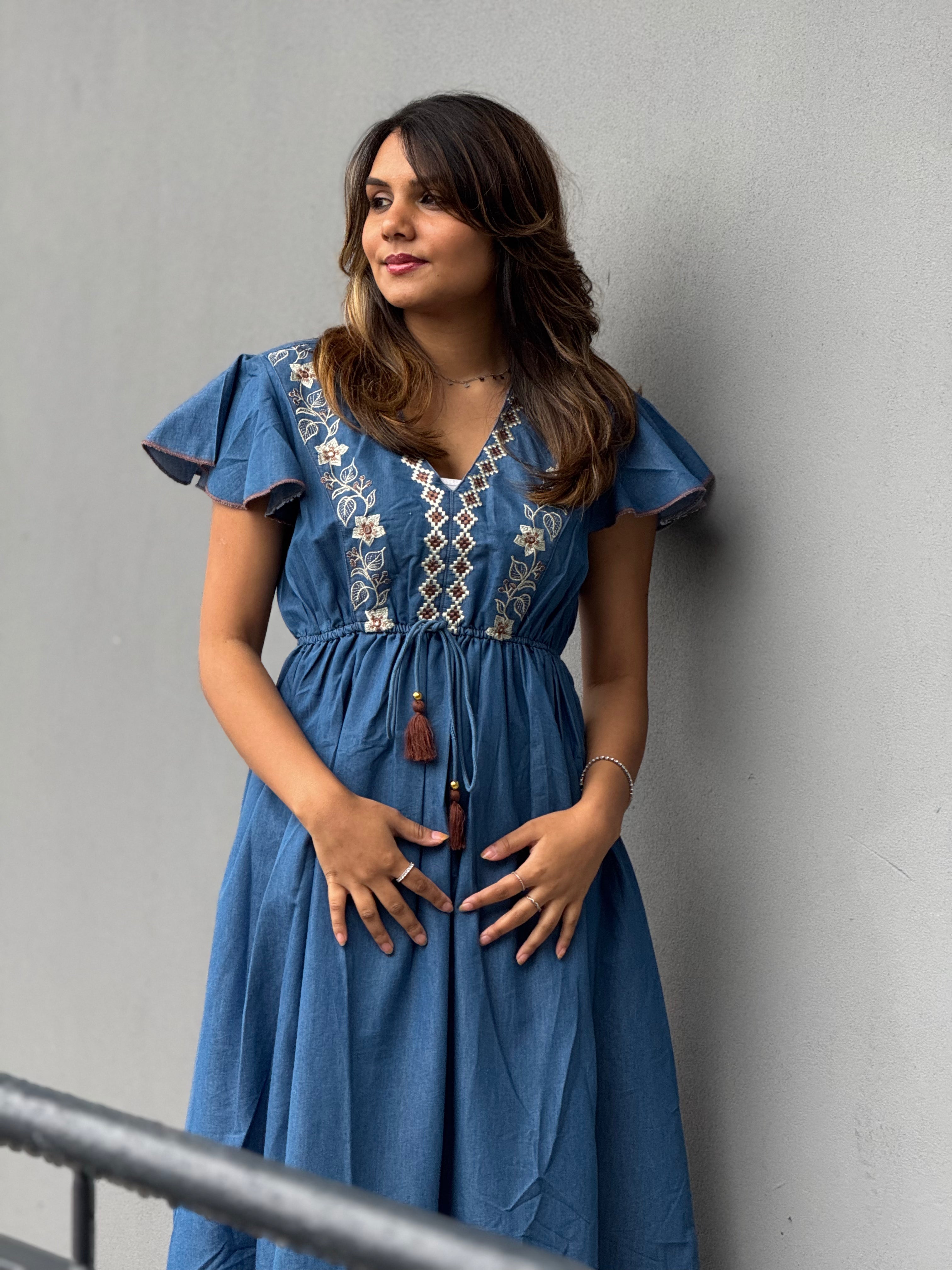 LADIES EVERDAY DRESSES
