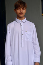 Elegant Contrast Collar Thowb