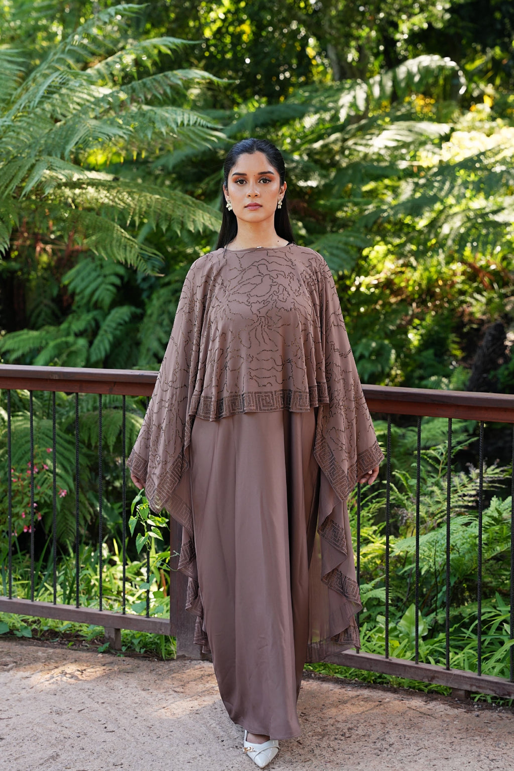Noor Al-Qamar Abaya