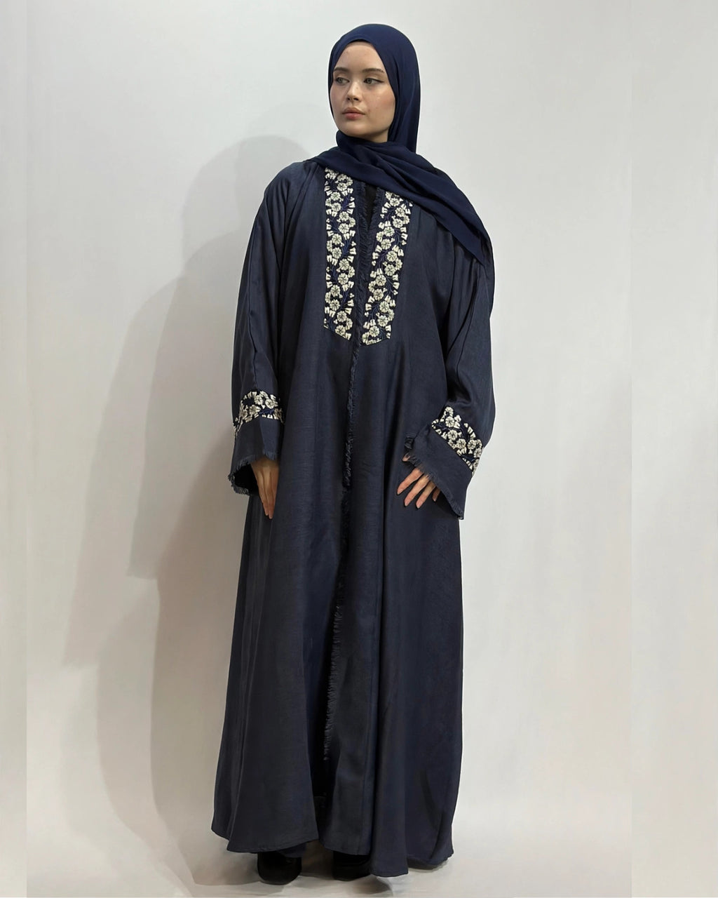 Open Throw Panel Fringe Abaya