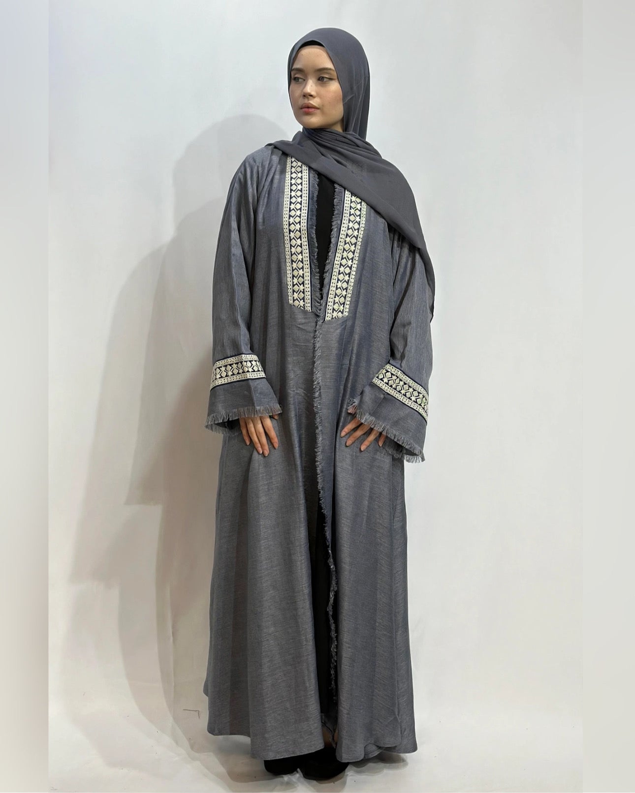 Open Throw Panel Fringe Abaya