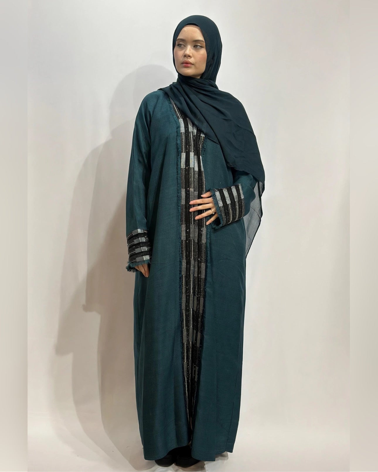 Amethyst Elegance Abaya