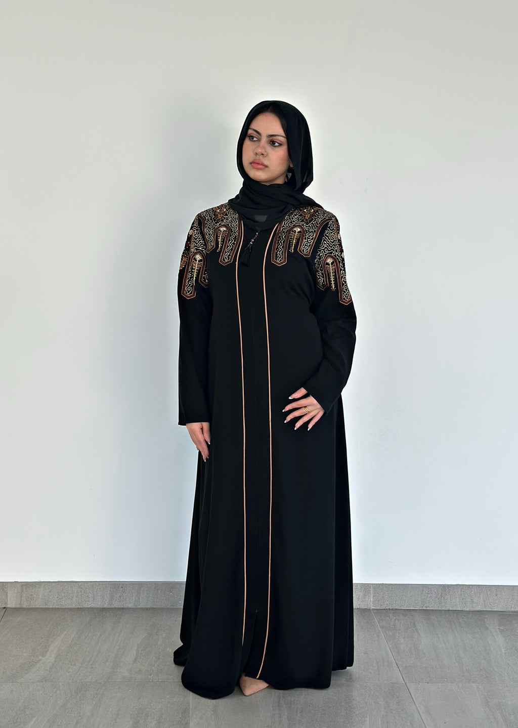 Ottoman Shoulder Embroidered Abaya
