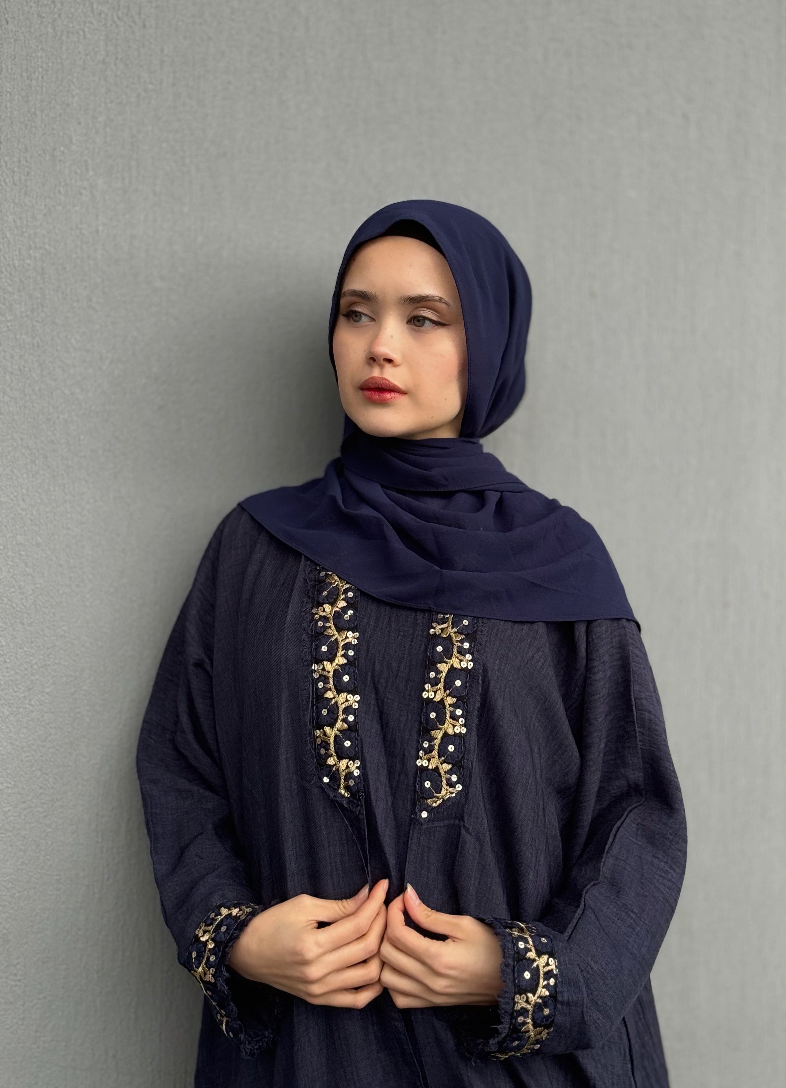Ghusoon Linen Abaya