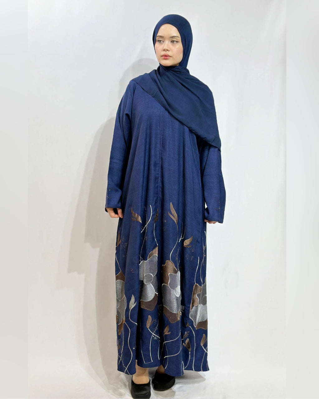 Noor Al Layl Embroidered Abaya
