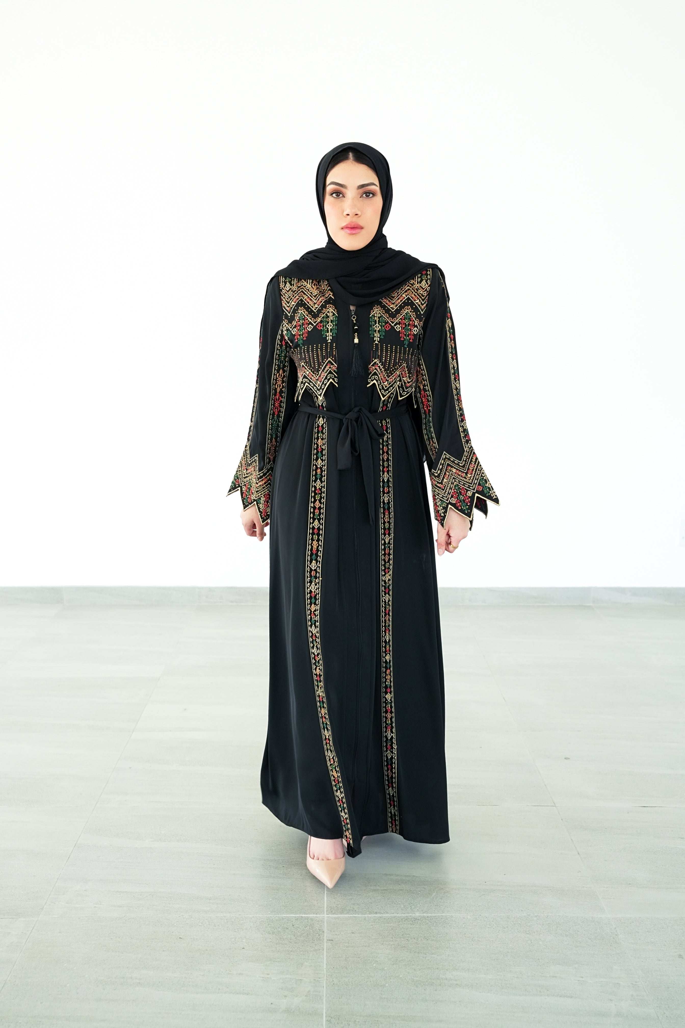 The Nomad Geometric Abaya
