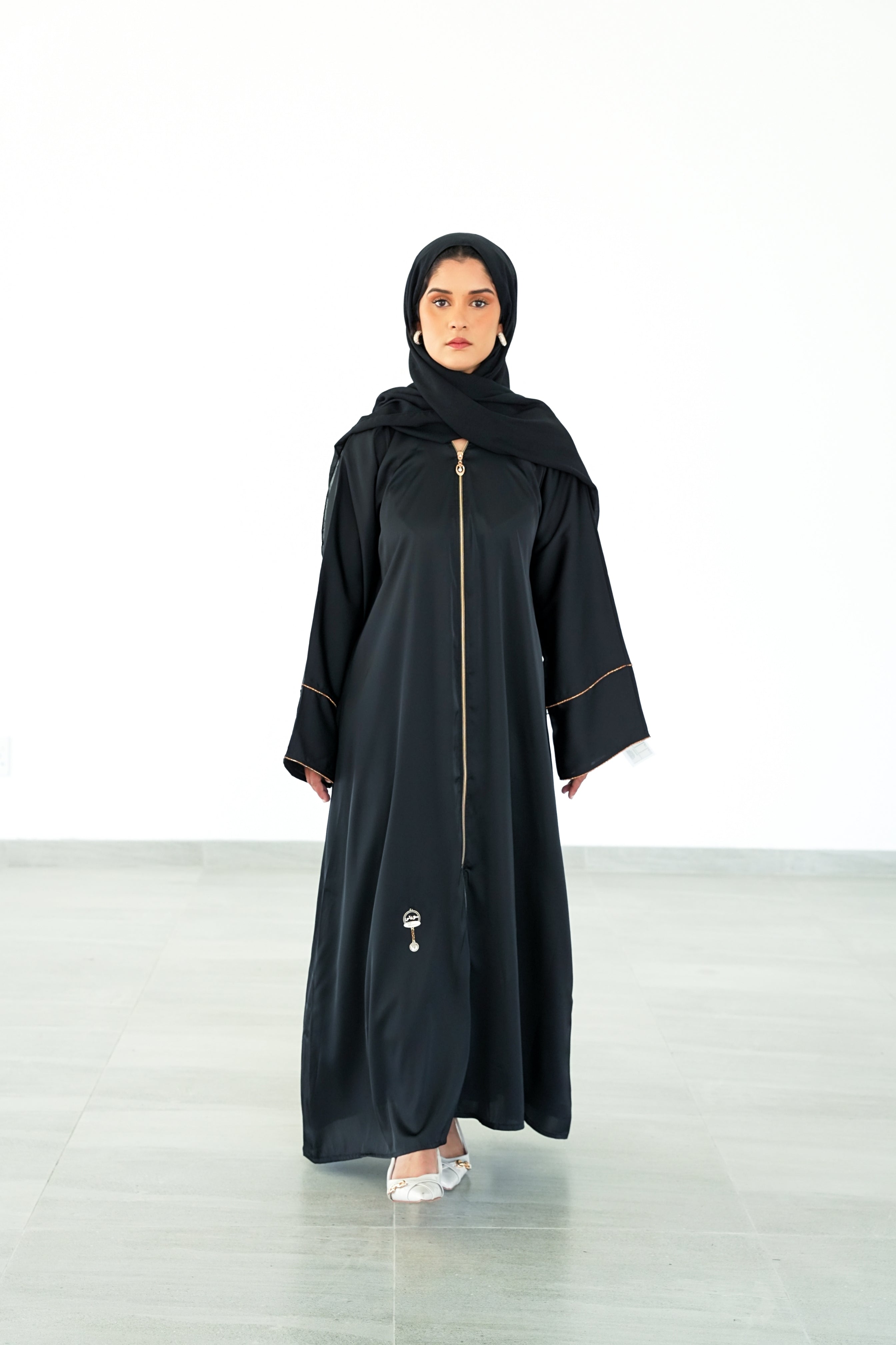 The Onyx Beaded Ray Abaya