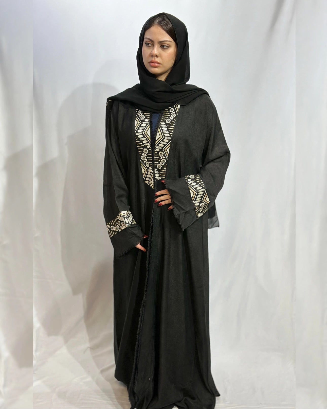 Open Throw Panel Fringe Abaya