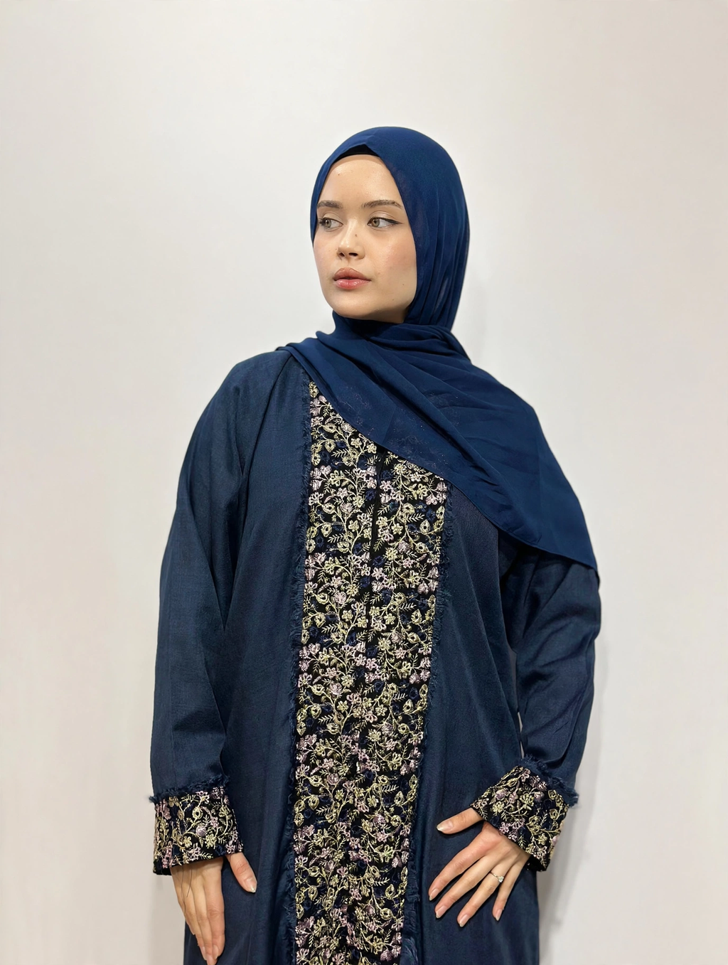 Floral Panel Fringe Open Abaya