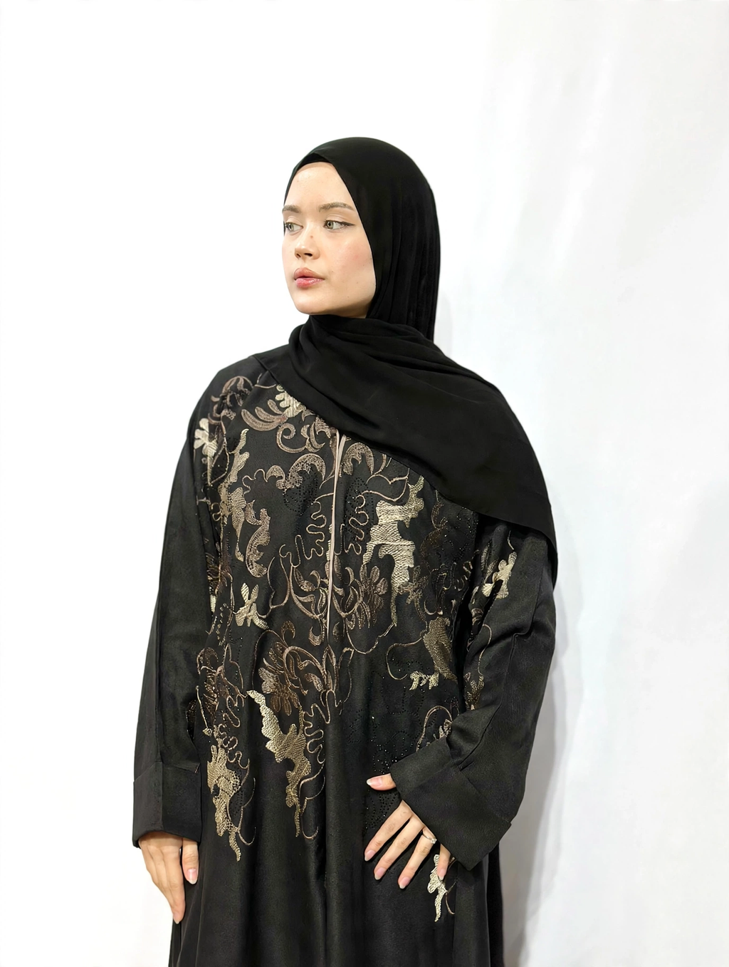 Sultana Al Layl Embroidered Abaya