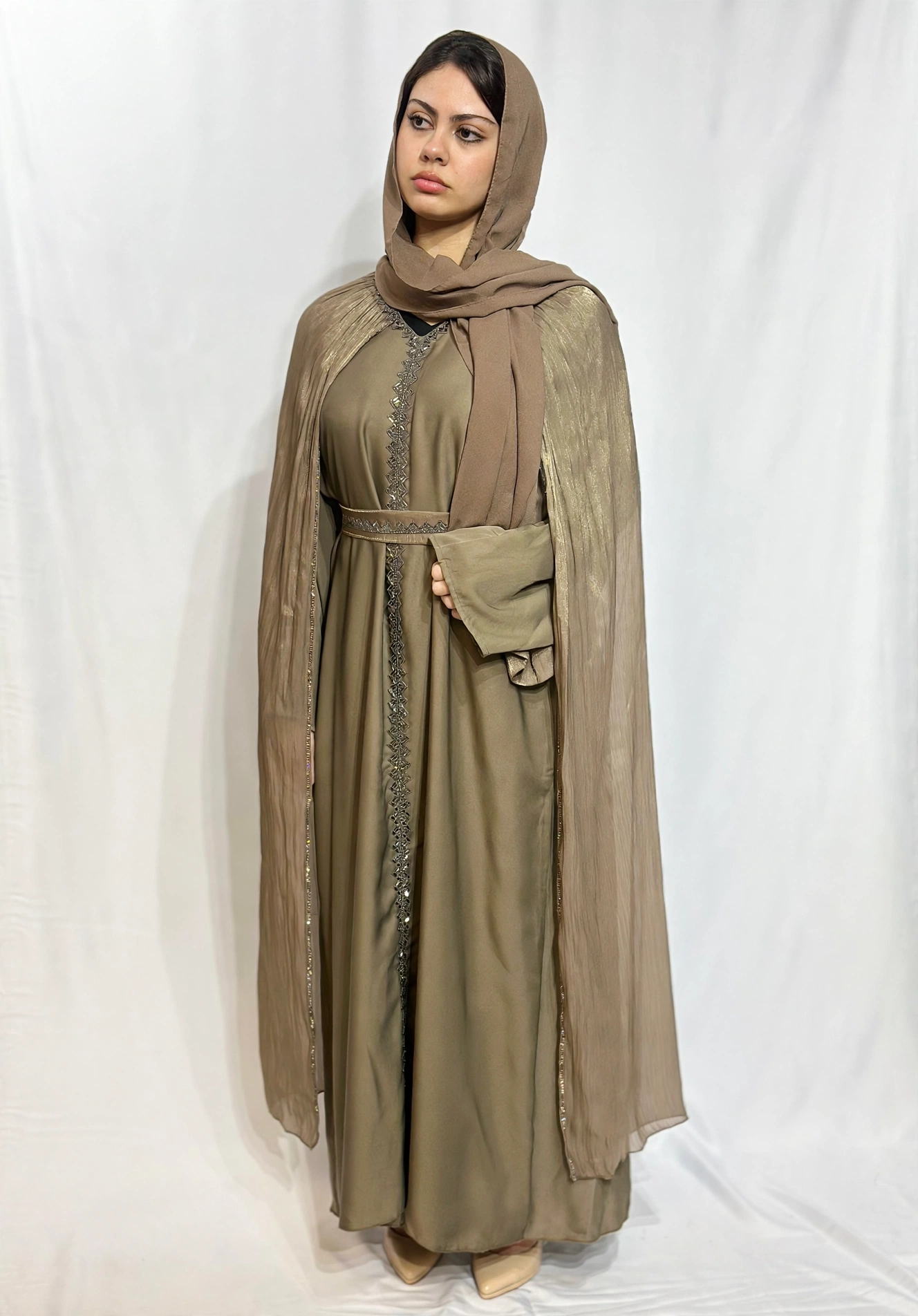 Noor Al-Zumurrud Abaya