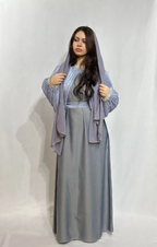 Layl Al Nujūm Pearl-Studded Sleeve Abaya