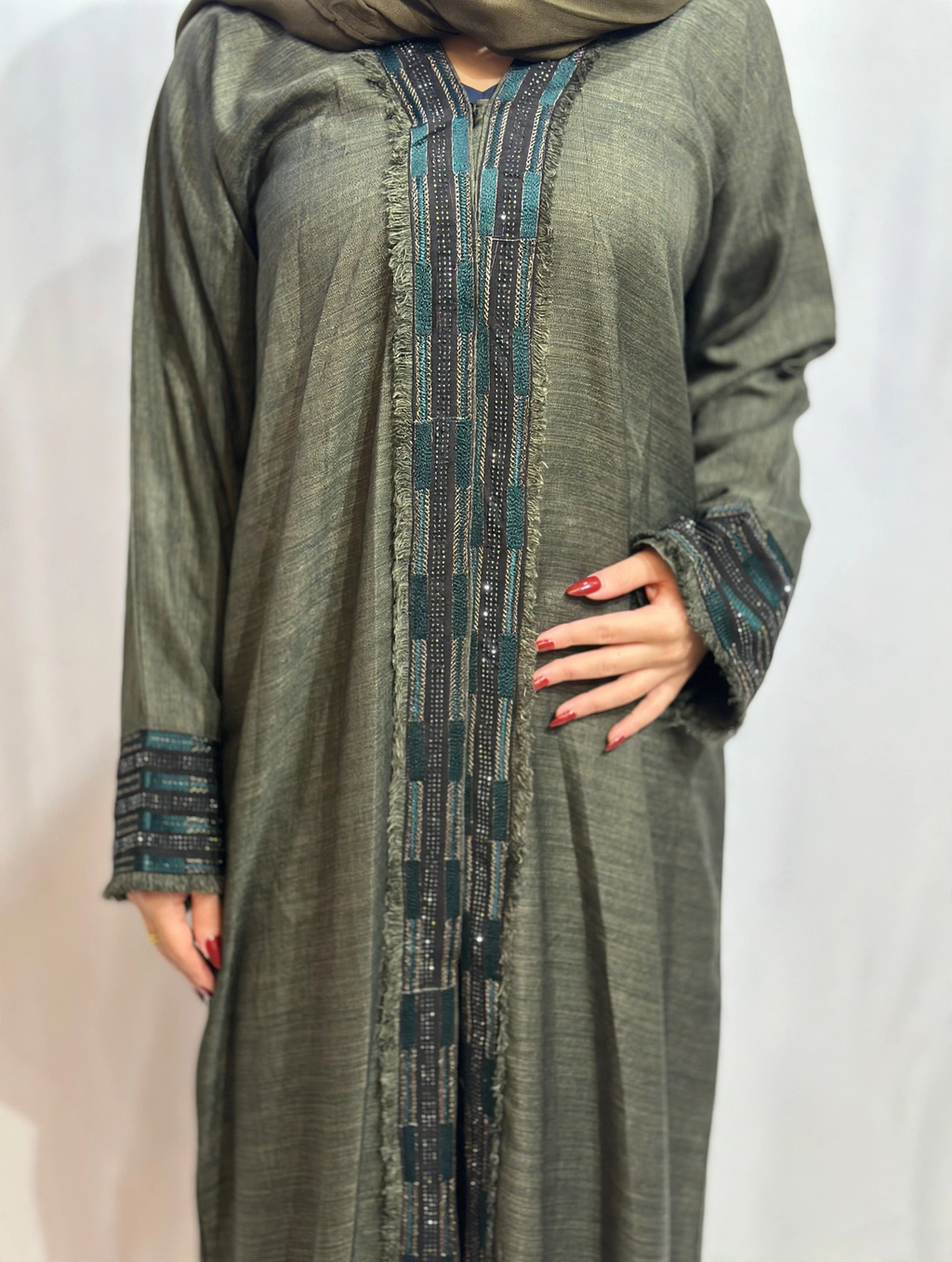 Amethyst Elegance Abaya