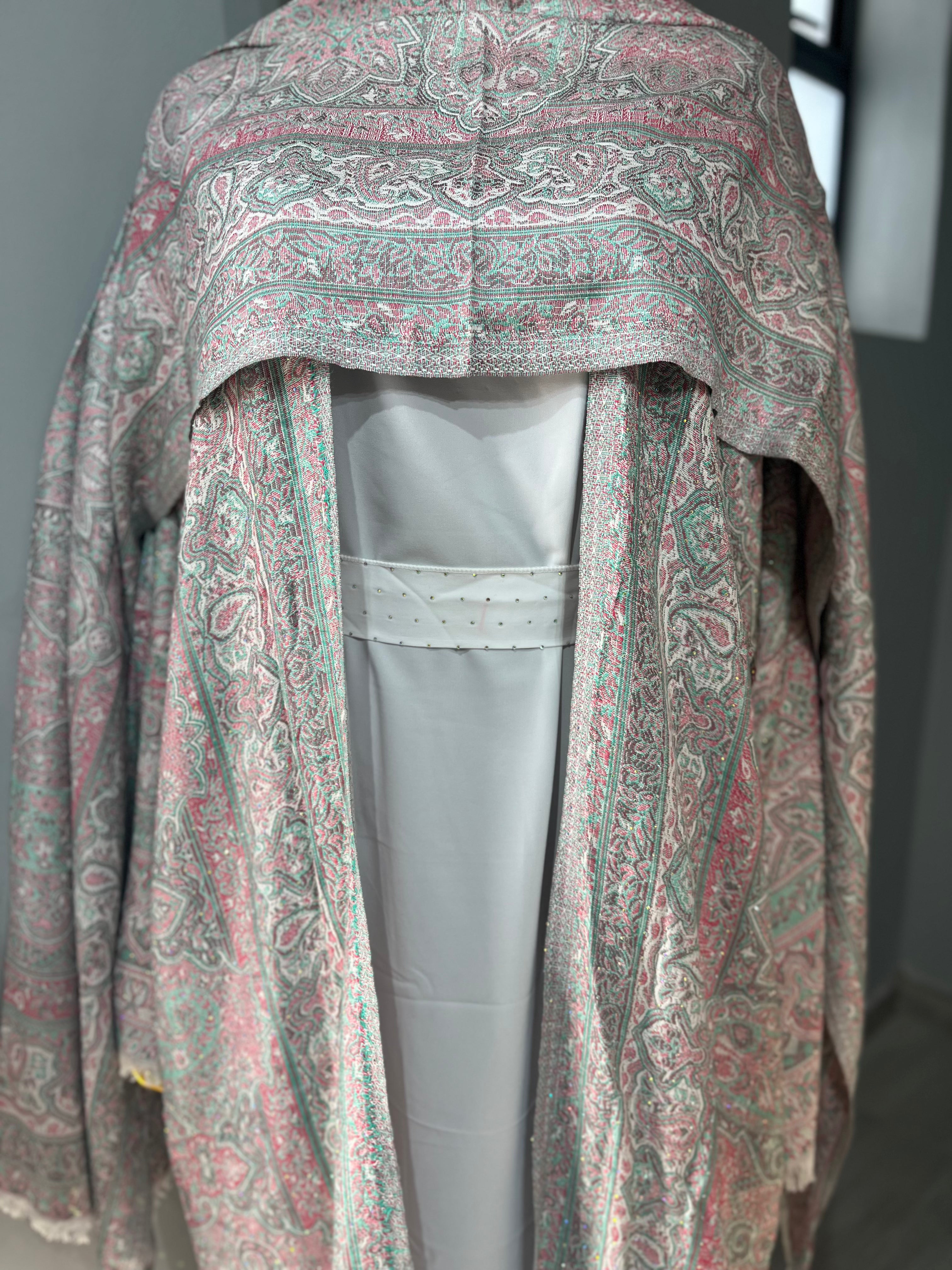 Ornamental Veil Pashmina(white inner)