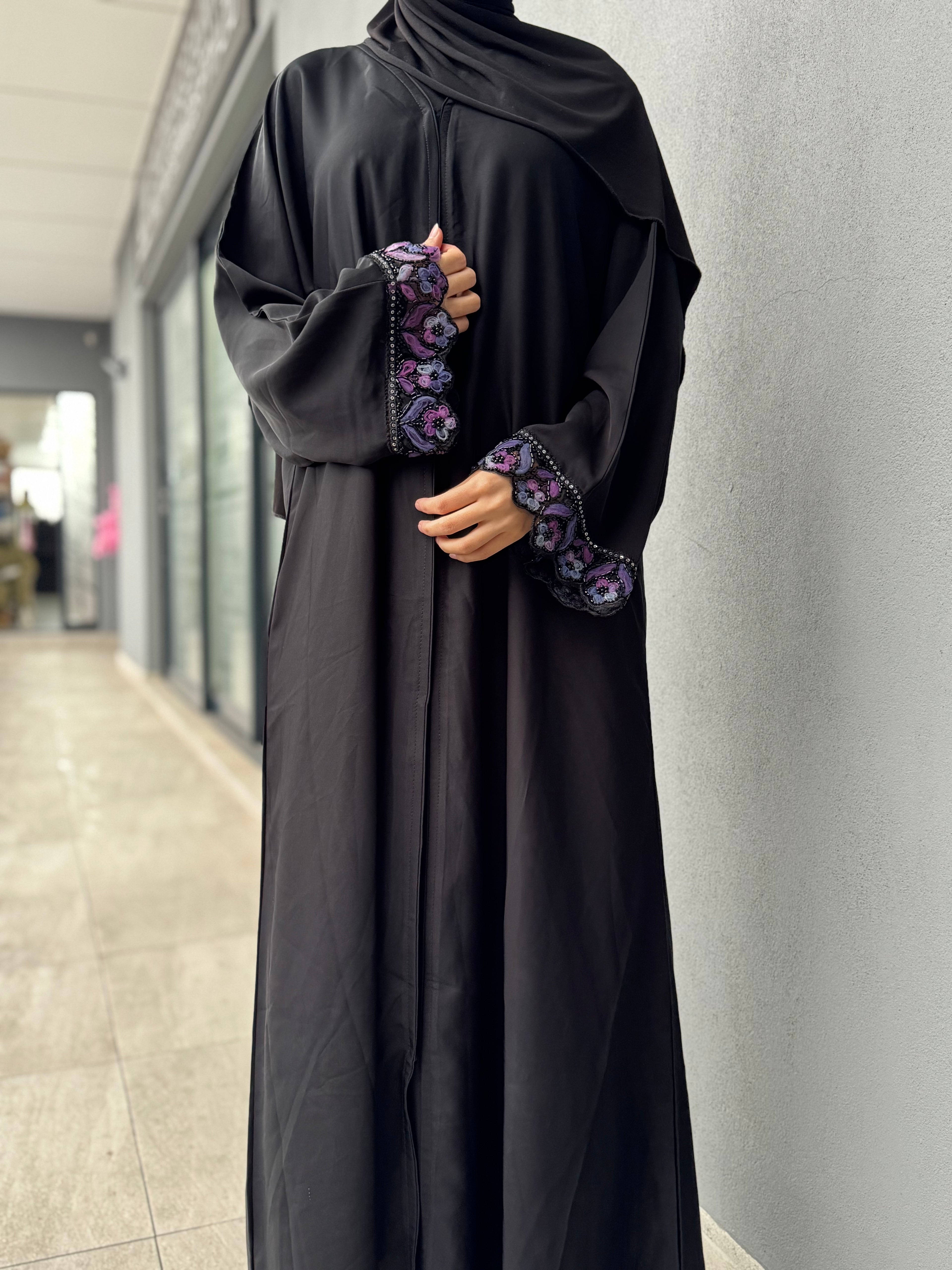 Orchid Sleeve Abaya