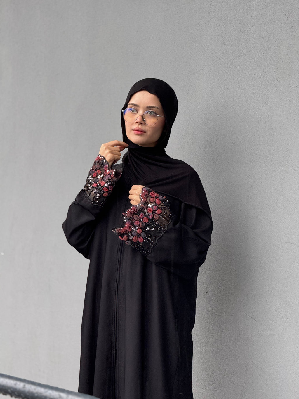 Midnight Bloom Abaya
