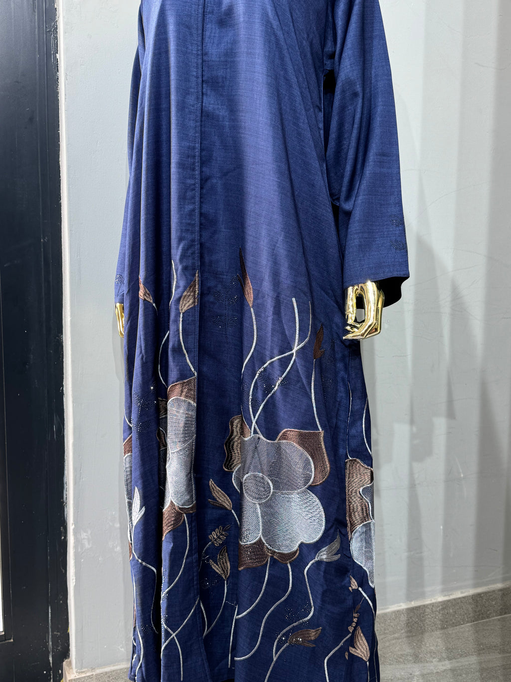 Noor Al Layl Embroidered Abaya