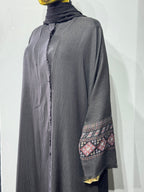 Turath Al Majd Heritage Geometric Embroidered Abaya