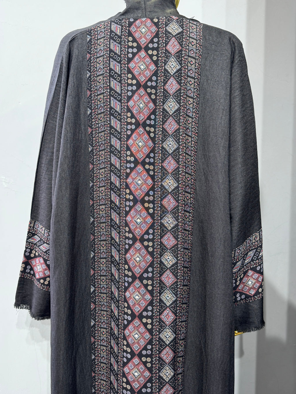 Turath Al Majd Heritage Geometric Embroidered Abaya