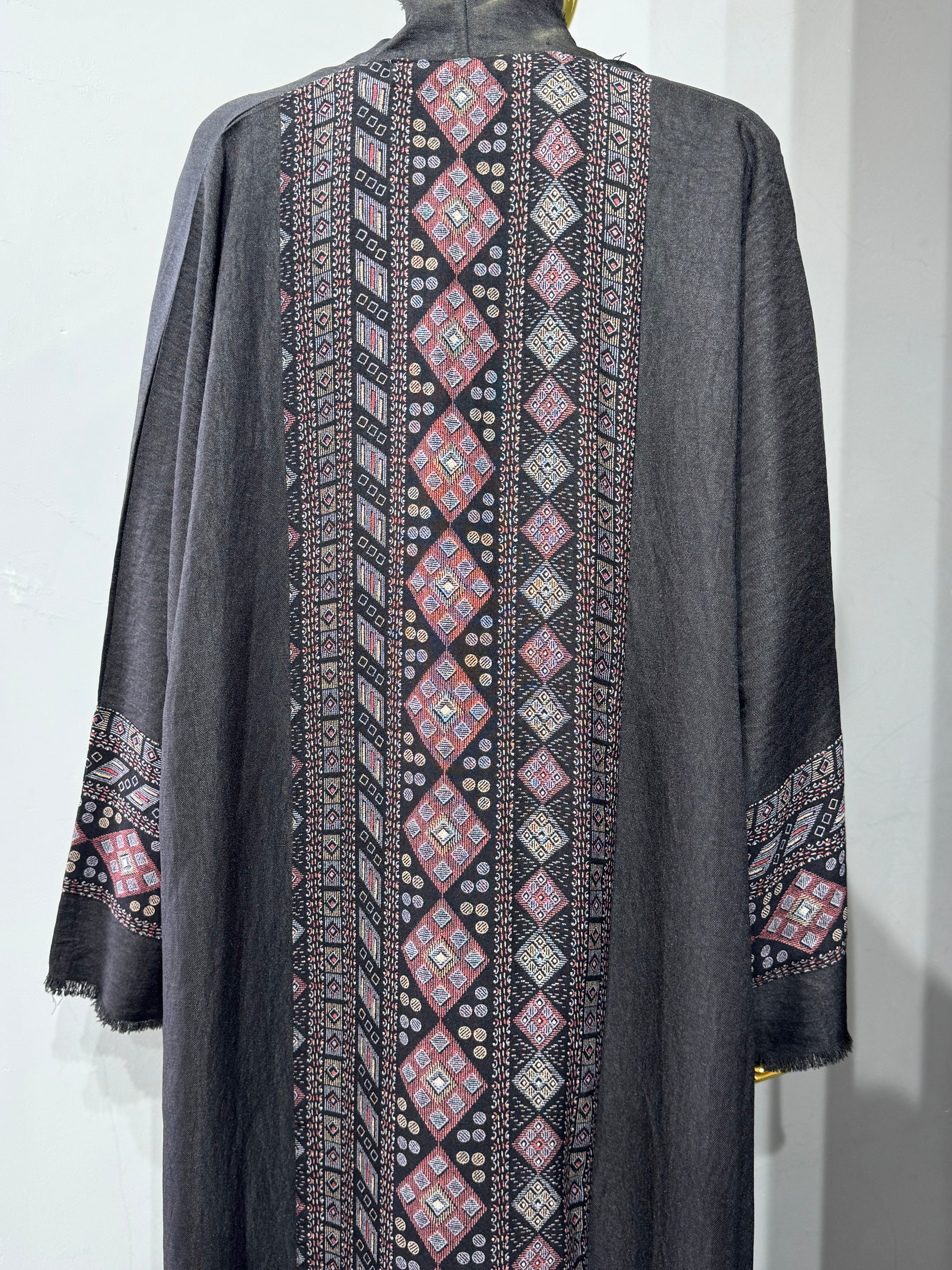Turath Al Majd Heritage Geometric Embroidered Abaya