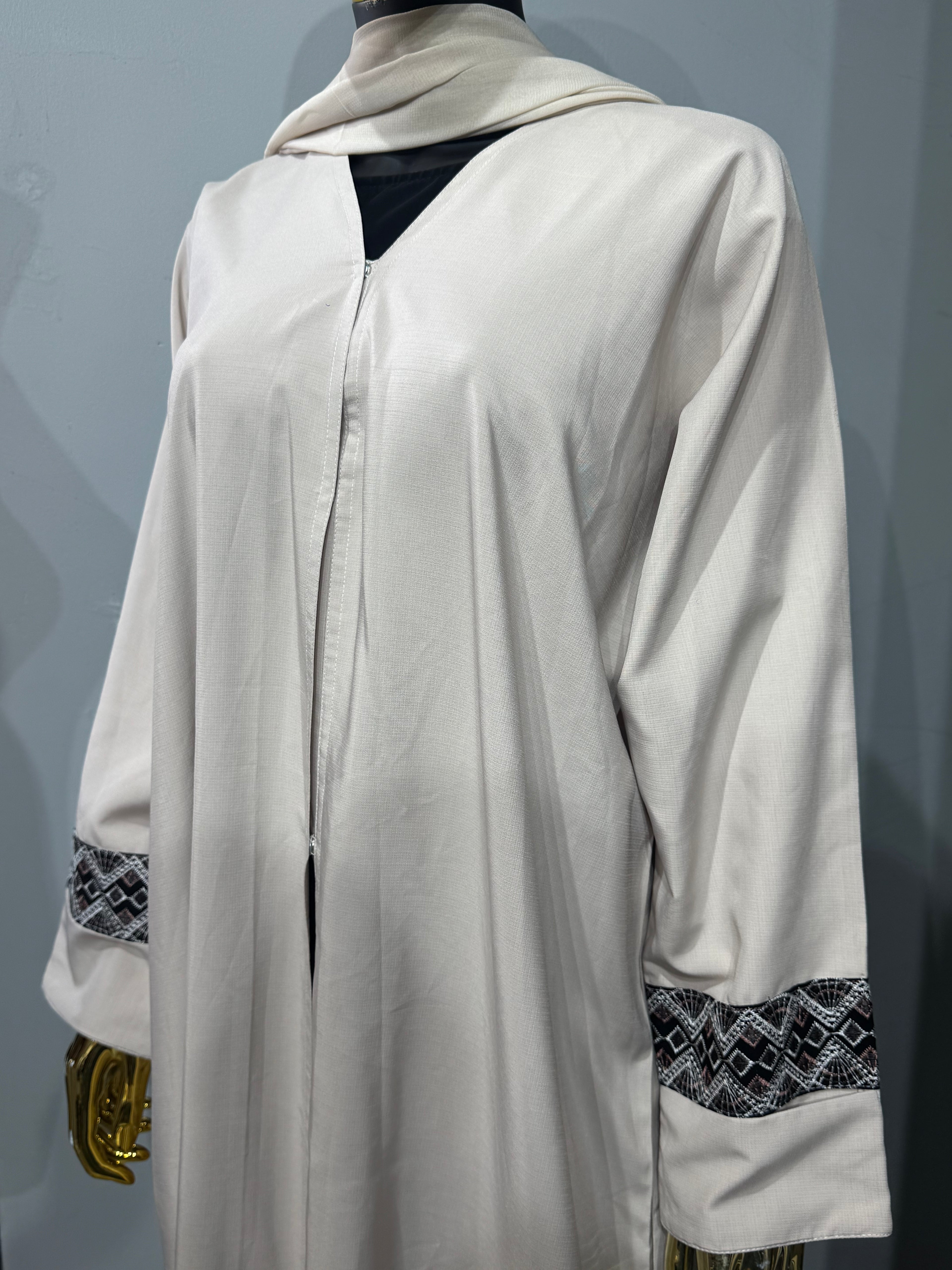 Obsidian Grace Abaya