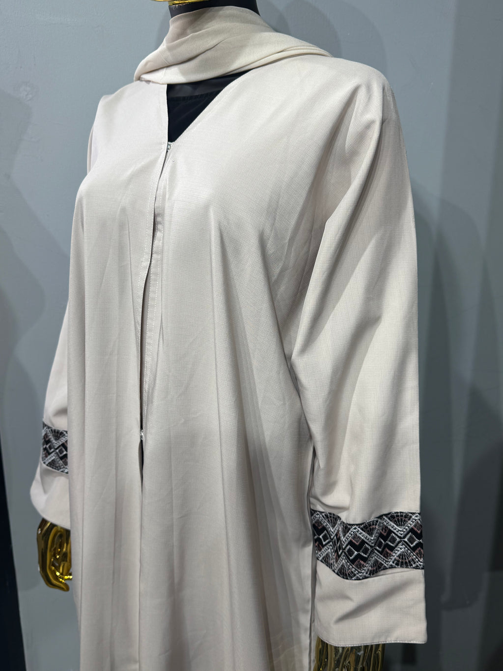Obsidian Grace Abaya