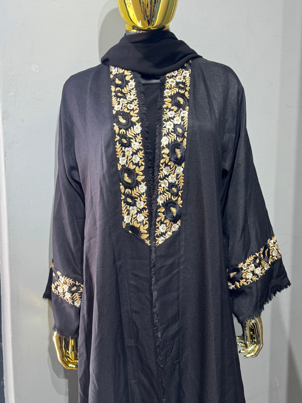 Open Throw Panel Fringe Abaya