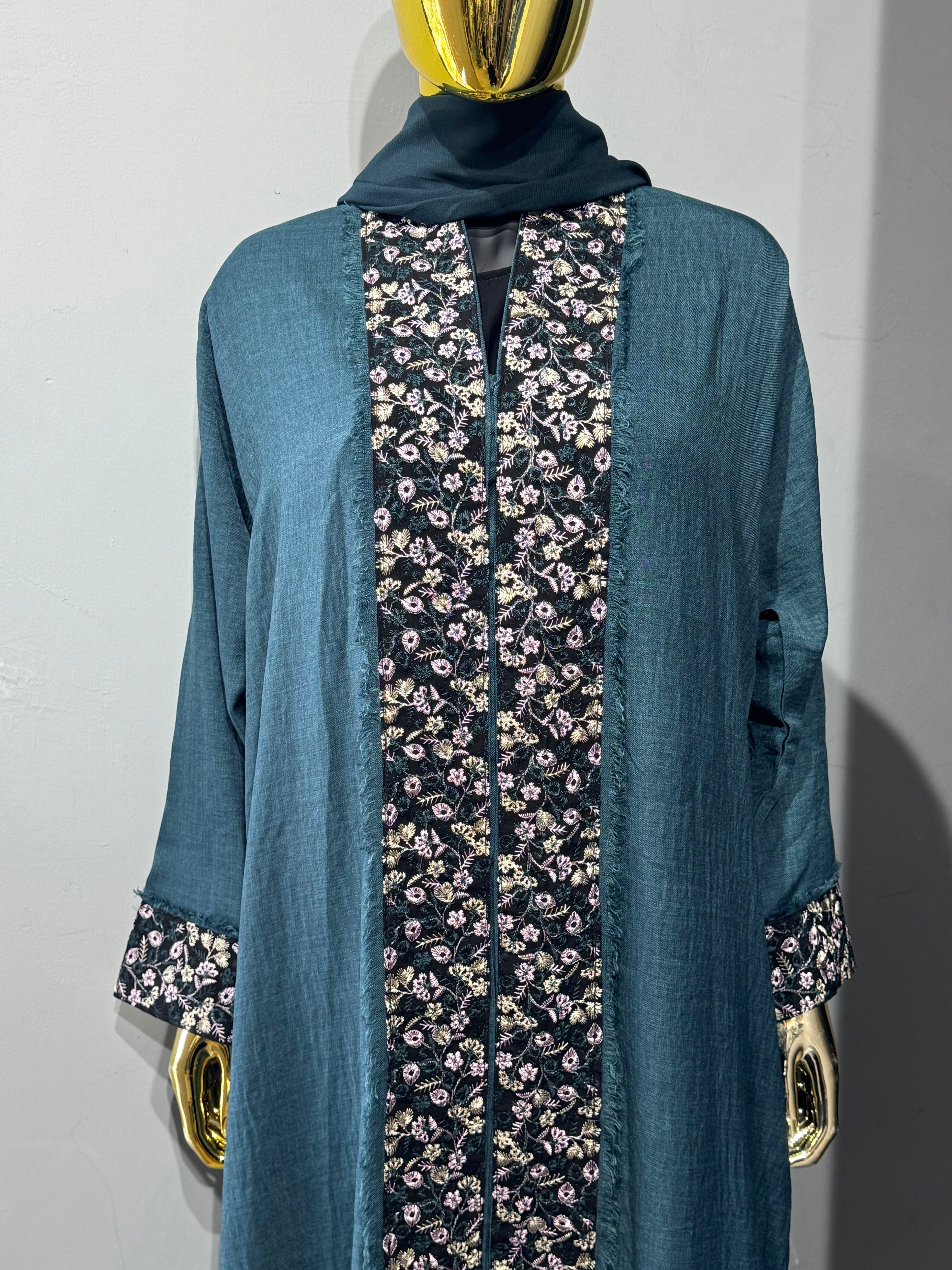 Floral Panel Fringe Open Abaya