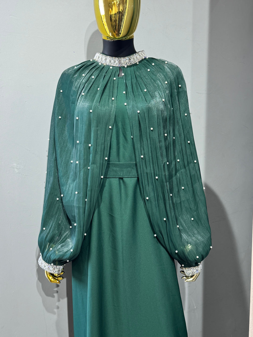 Layl Al Nujūm Pearl-Studded Sleeve Abaya