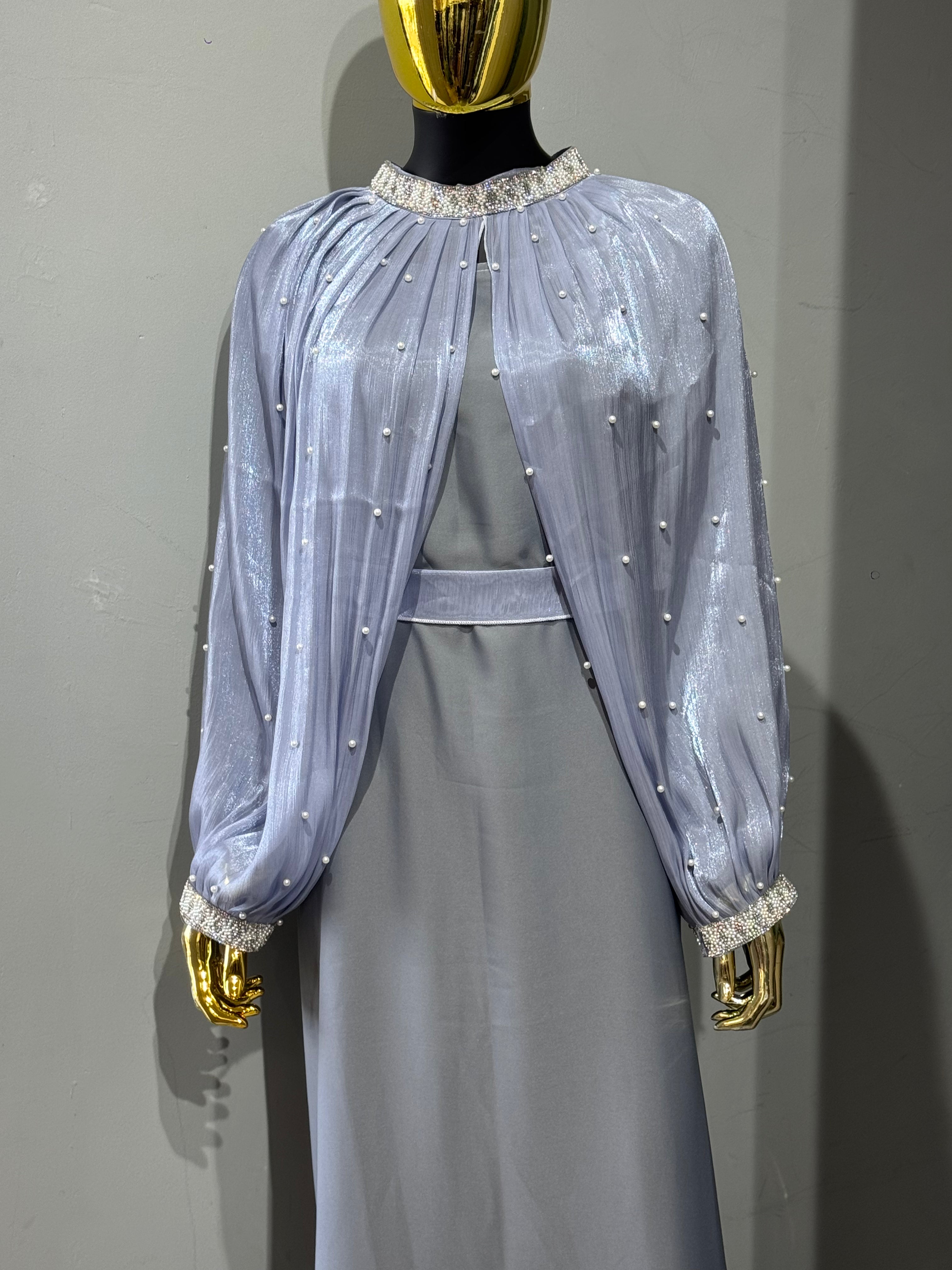 Layl Al Nujūm Pearl-Studded Sleeve Abaya
