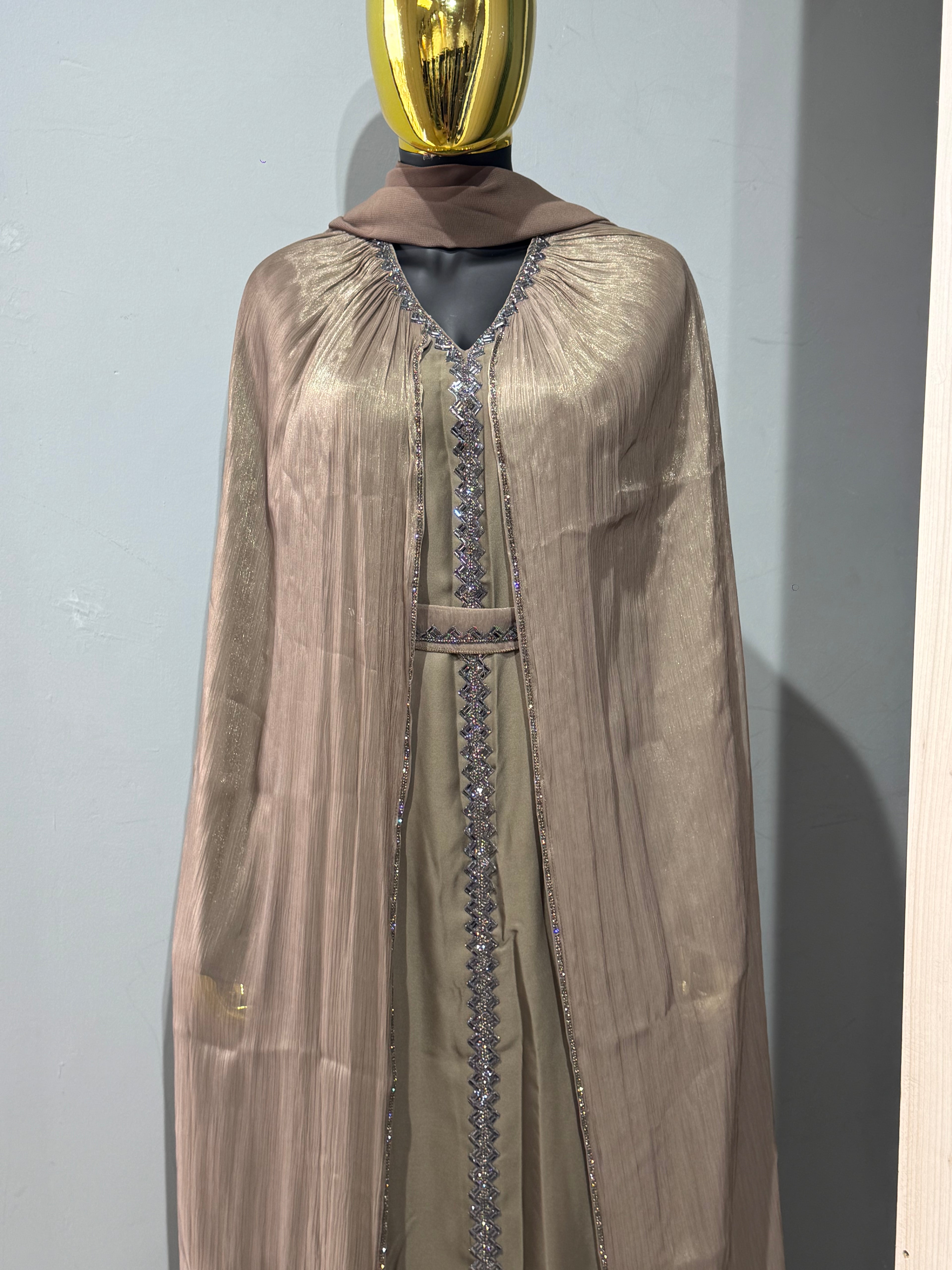 Noor Al-Zumurrud Abaya