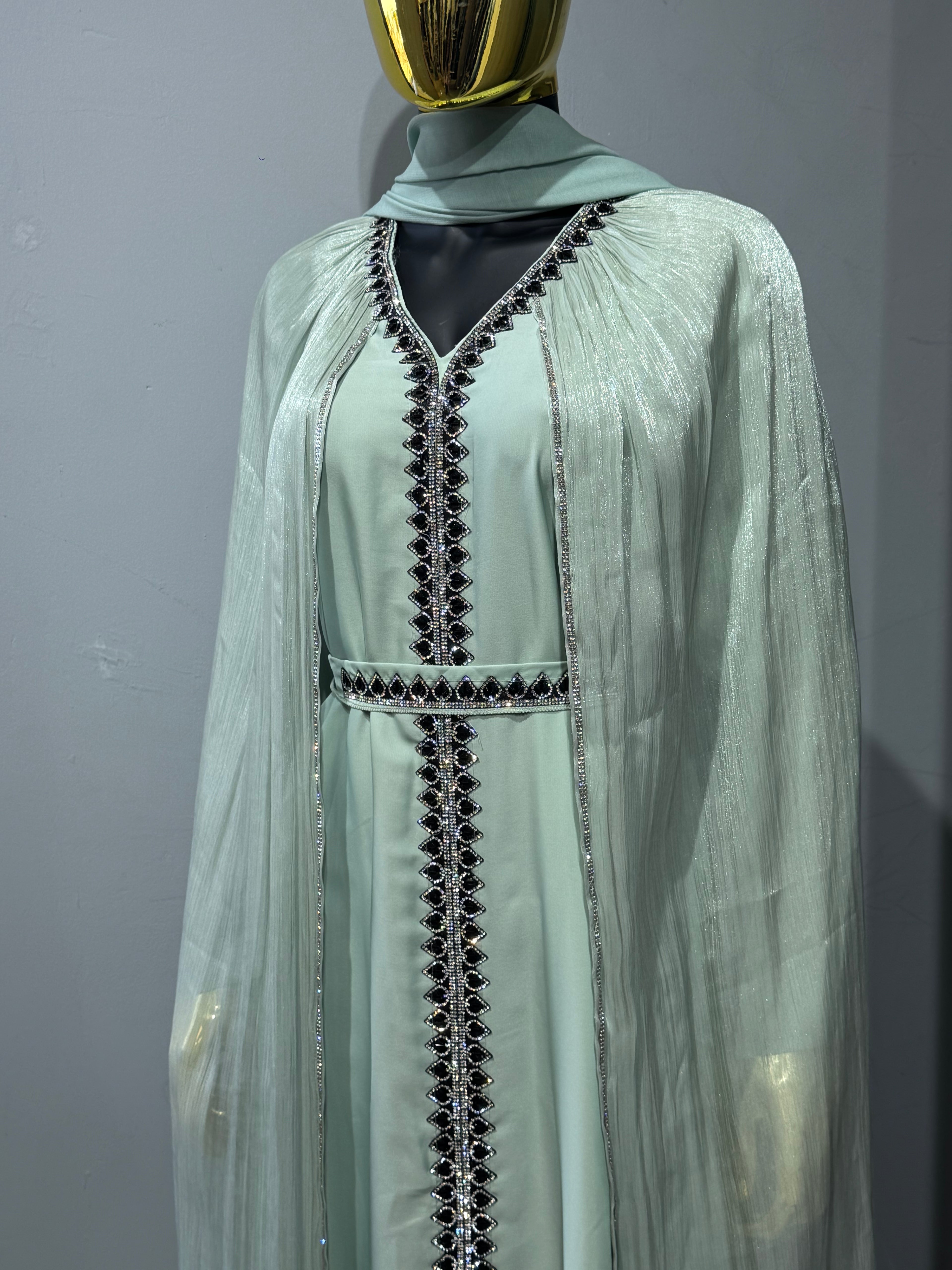 Noor Al-Zumurrud Abaya