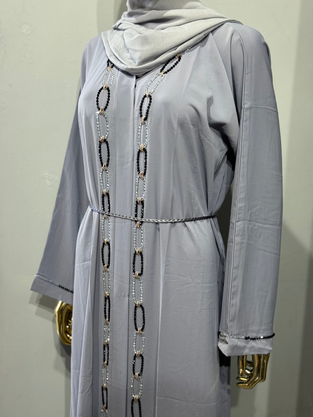 The Chain-link Abaya