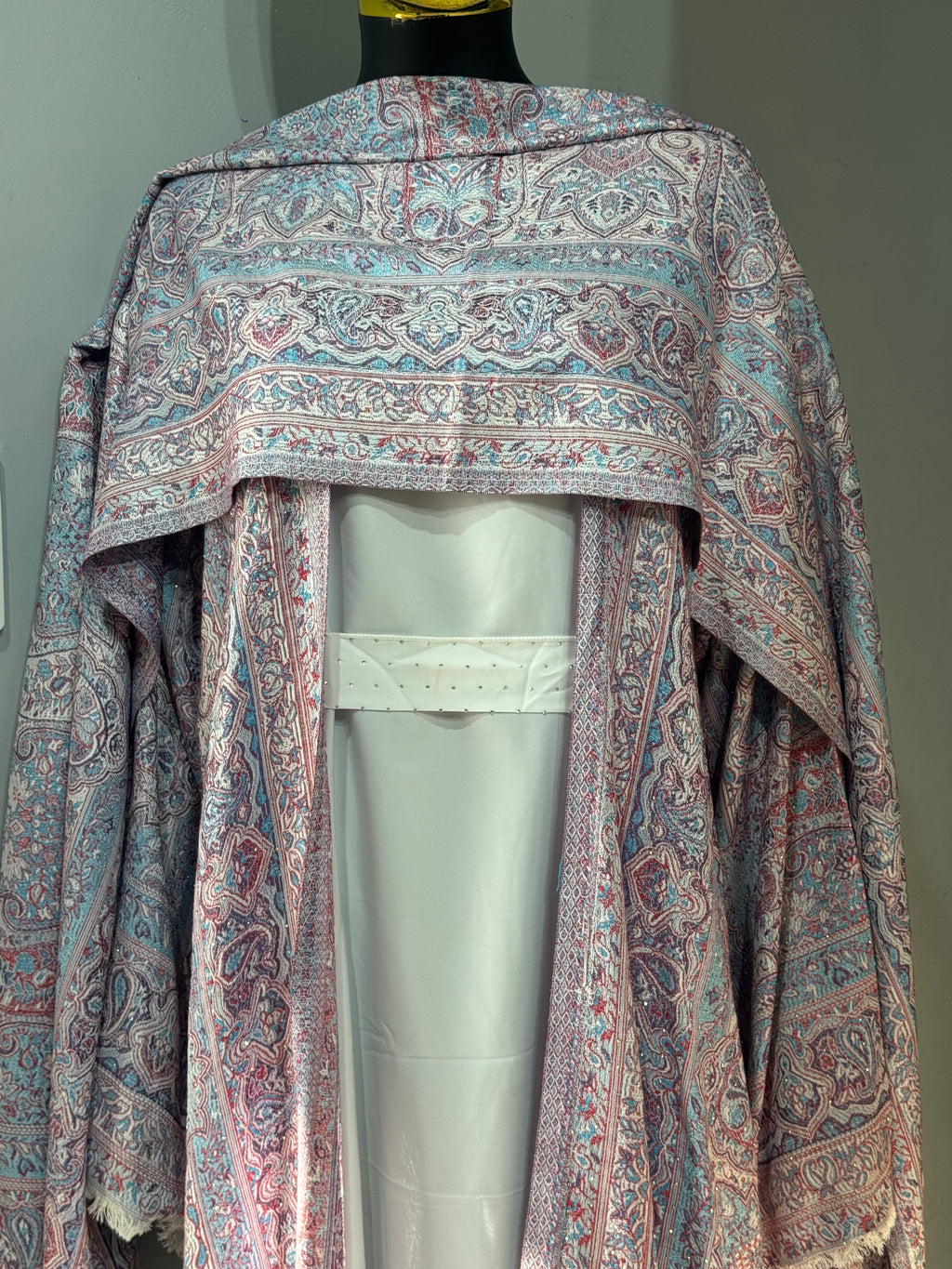 Ornamental Veil Pashmina(white inner)