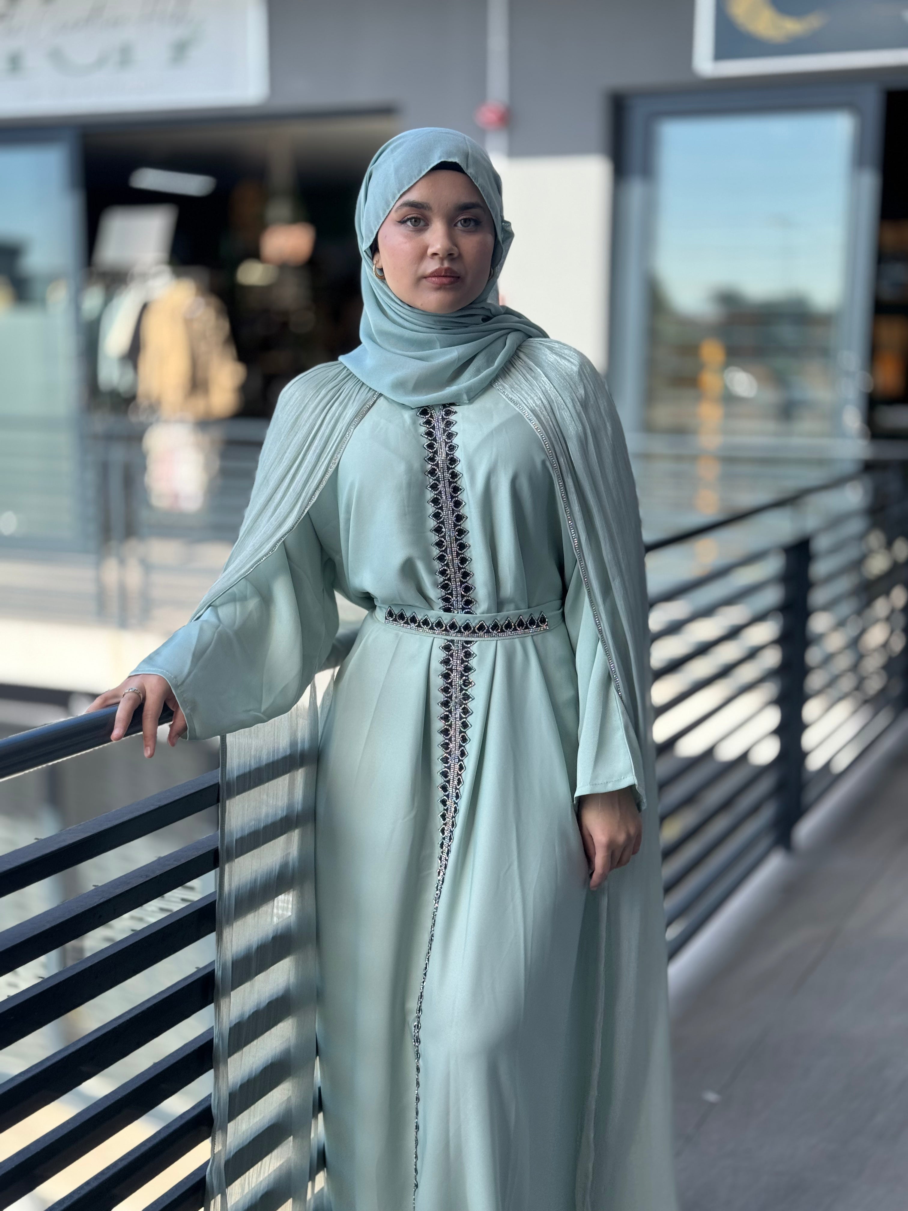 Noor Al-Zumurrud Abaya