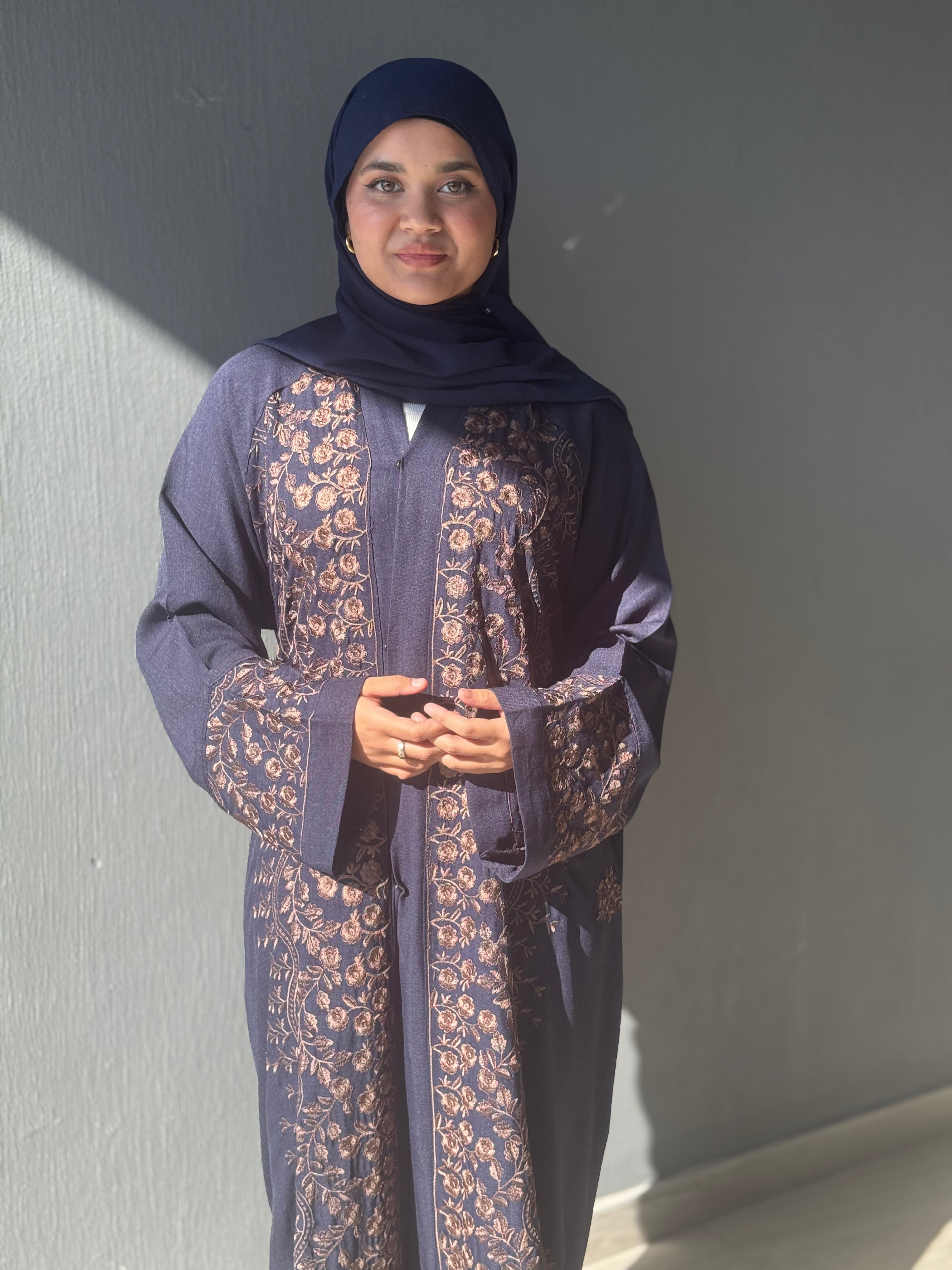 Ward Al Ghasaq Rose-Embroidered Abaya
