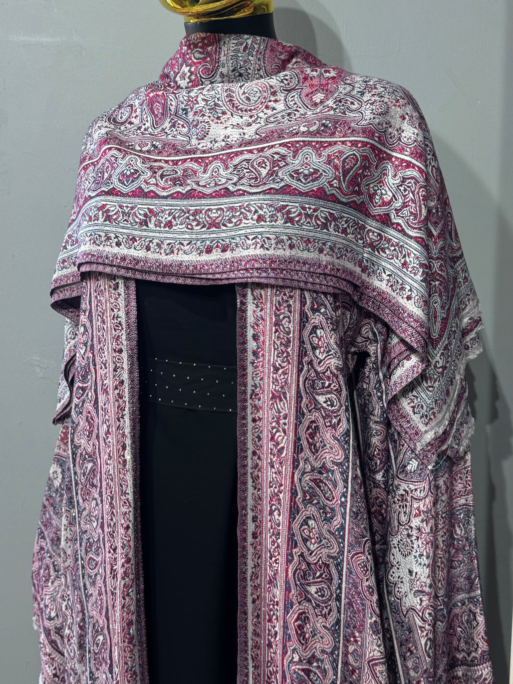Imperial Motif Pashmina(black inner)