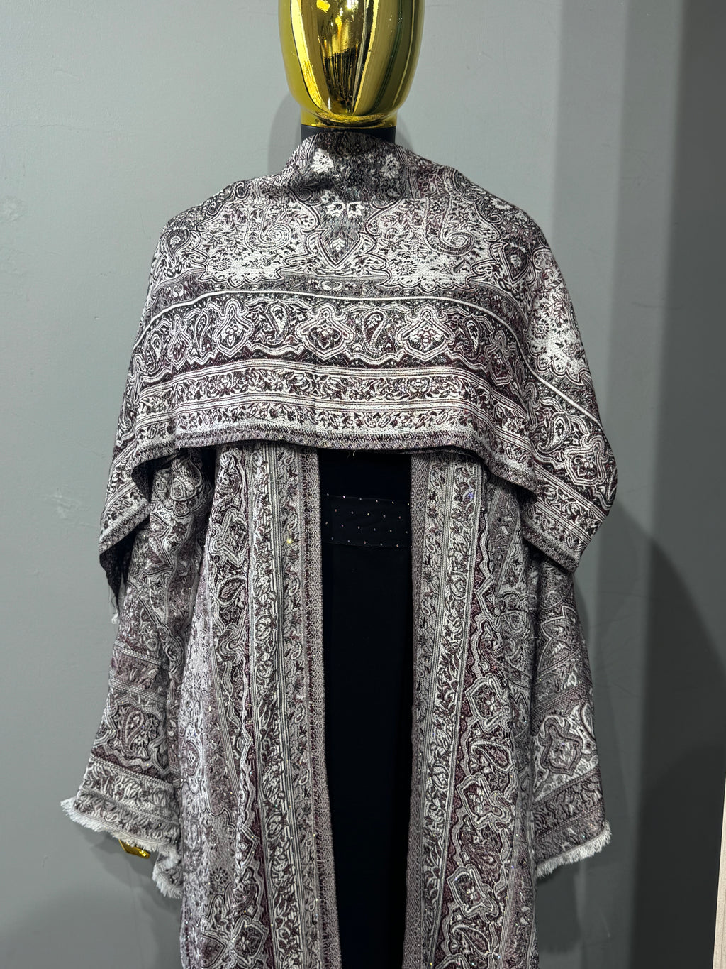 Imperial Motif Pashmina(black inner)