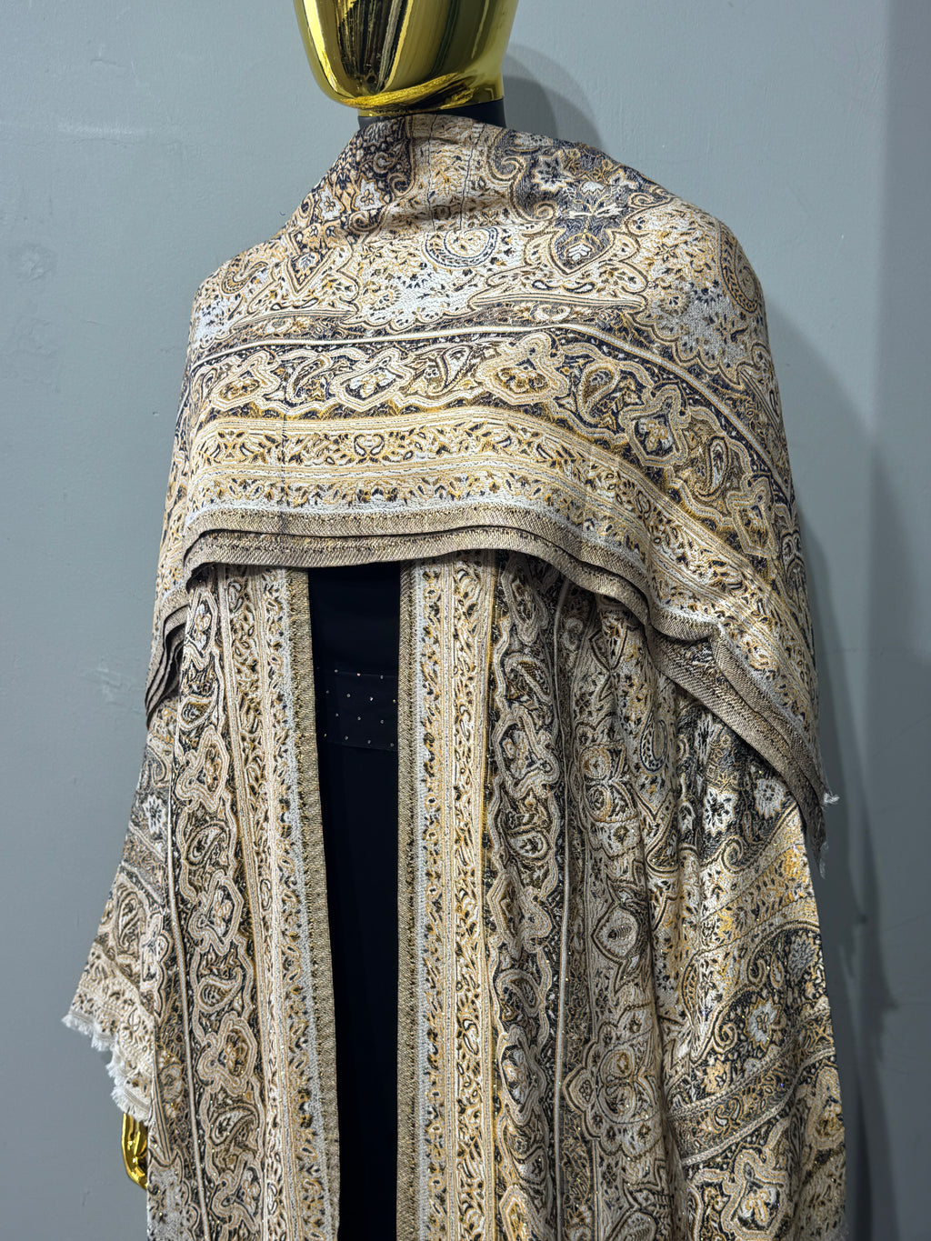 Imperial Motif Pashmina(black inner)