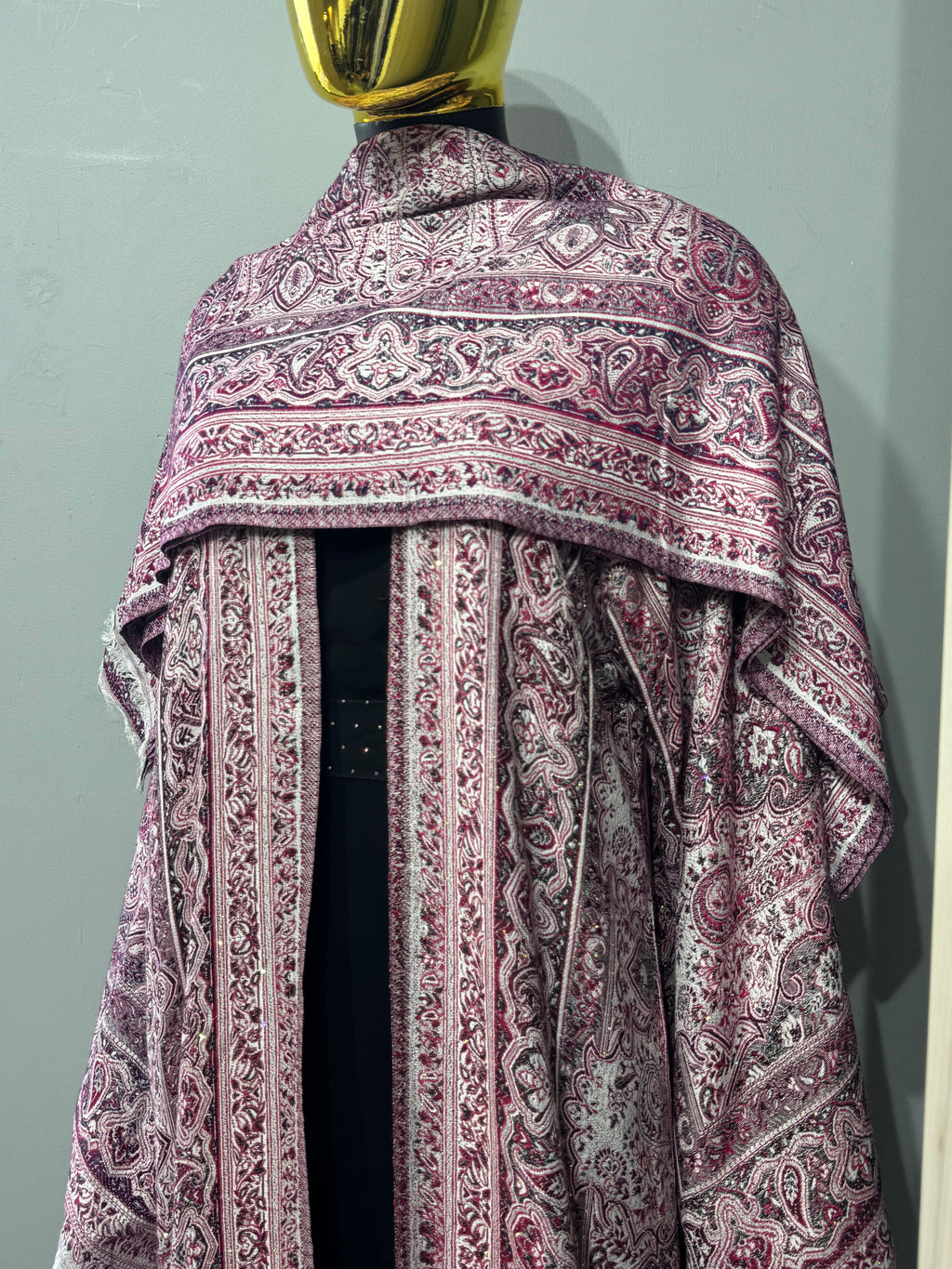 Imperial Motif Pashmina(black inner)