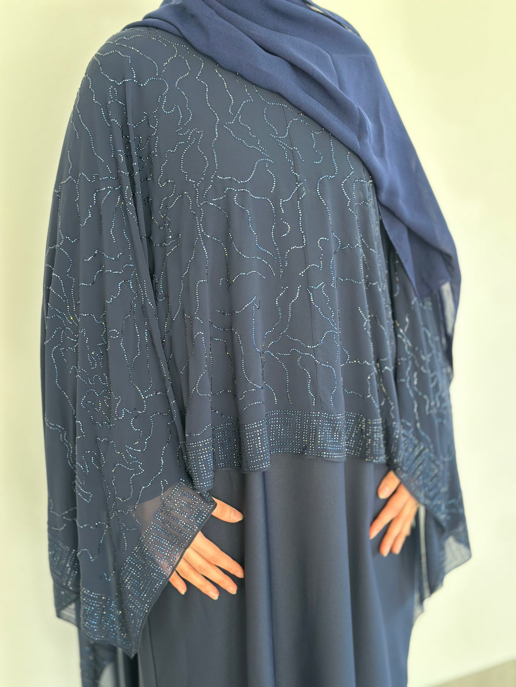 Noor Al-Qamar Abaya