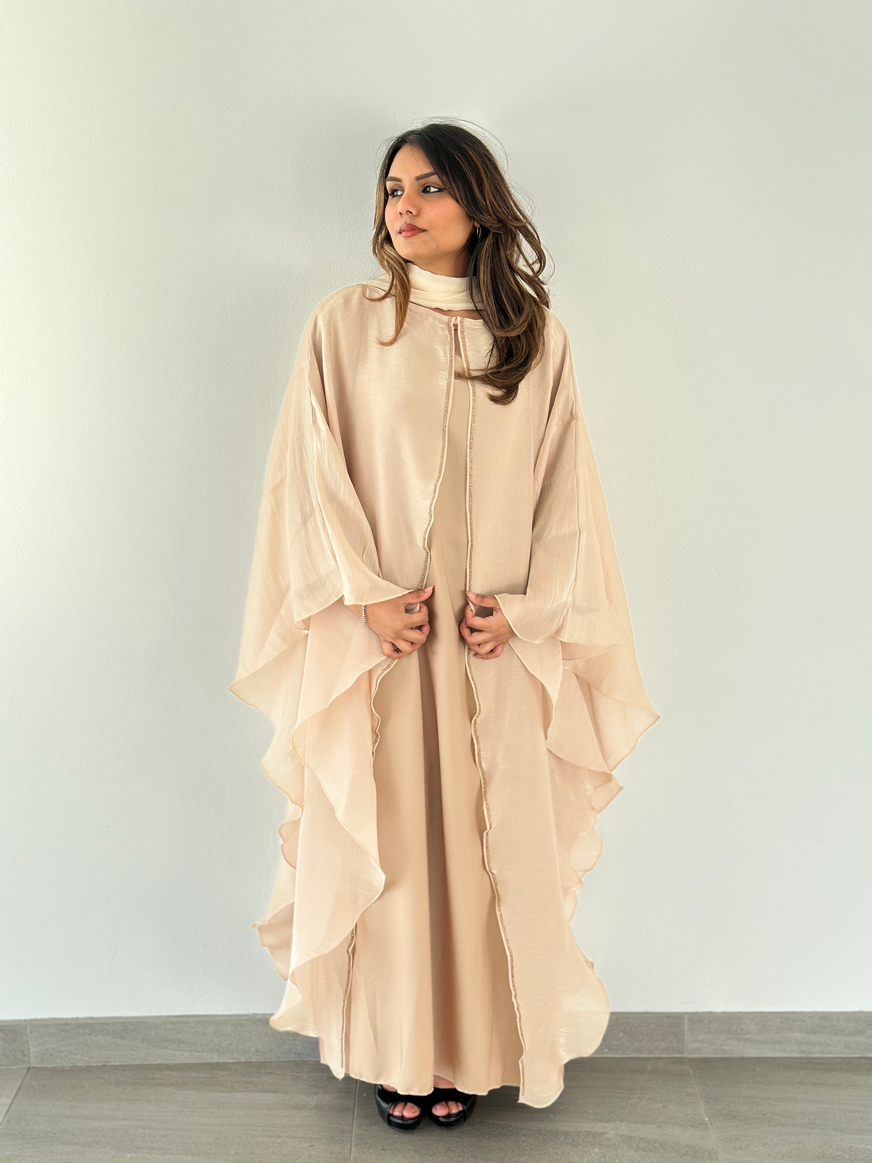 Nujūm Al Thawb Reversible Embroidered Abaya
