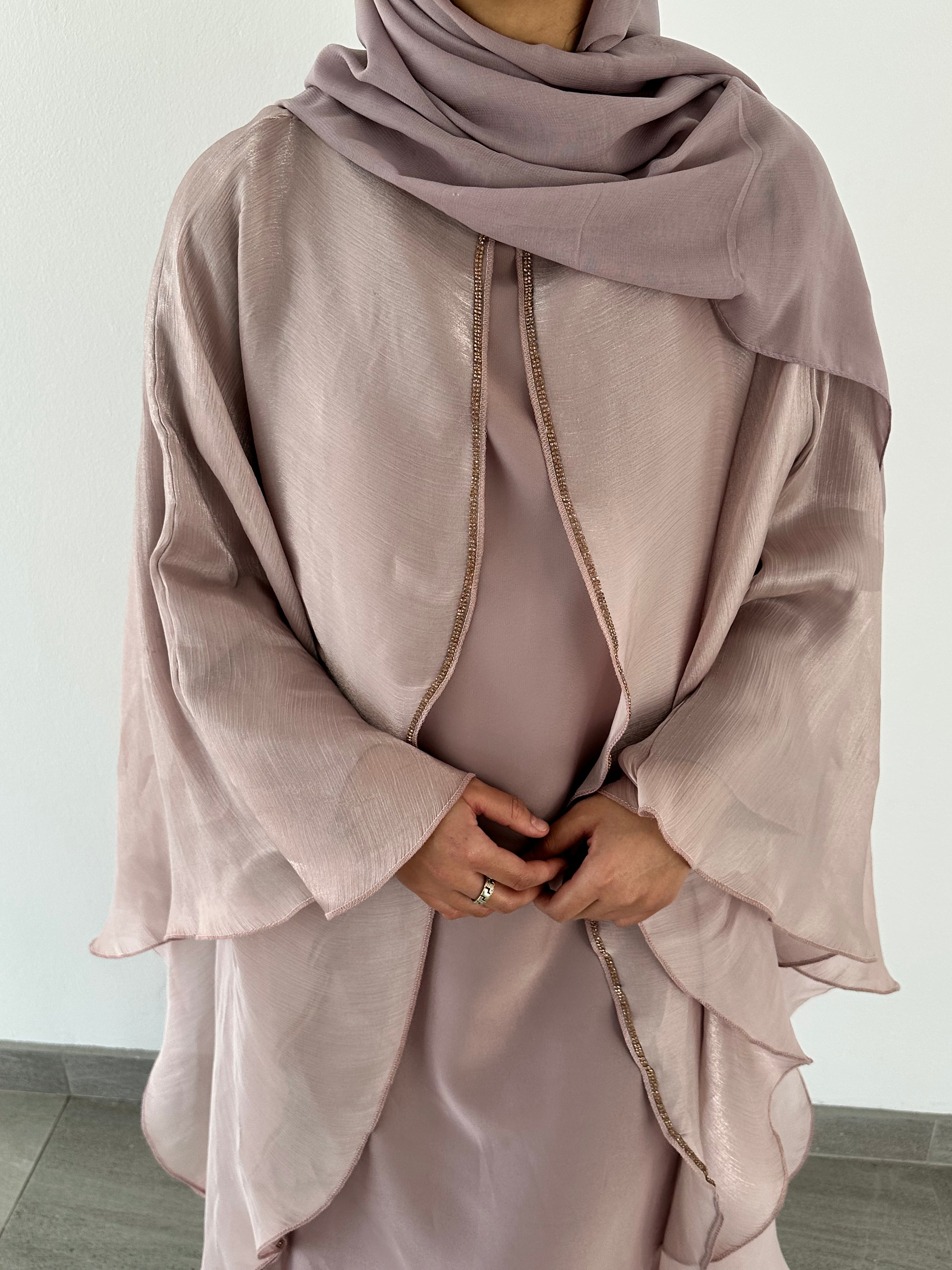 Nujūm Al Thawb Reversible Embroidered Abaya