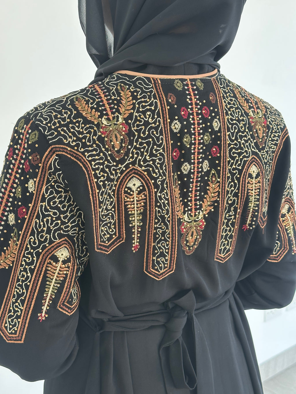 Ottoman Shoulder Embroidered Abaya