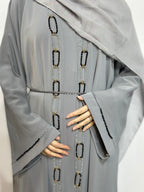 The Chain-link Abaya