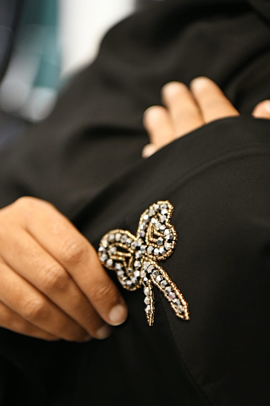 The embelished bow Abaya