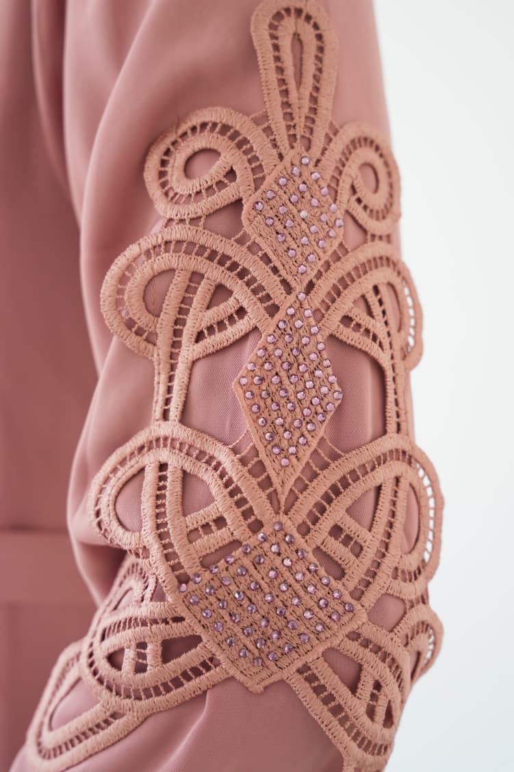 The Dusty Rose Corded Scroll Abaya
