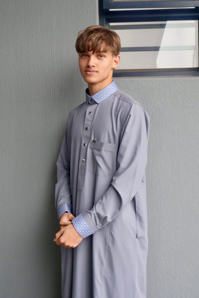 Elegant Contrast Collar Thowb