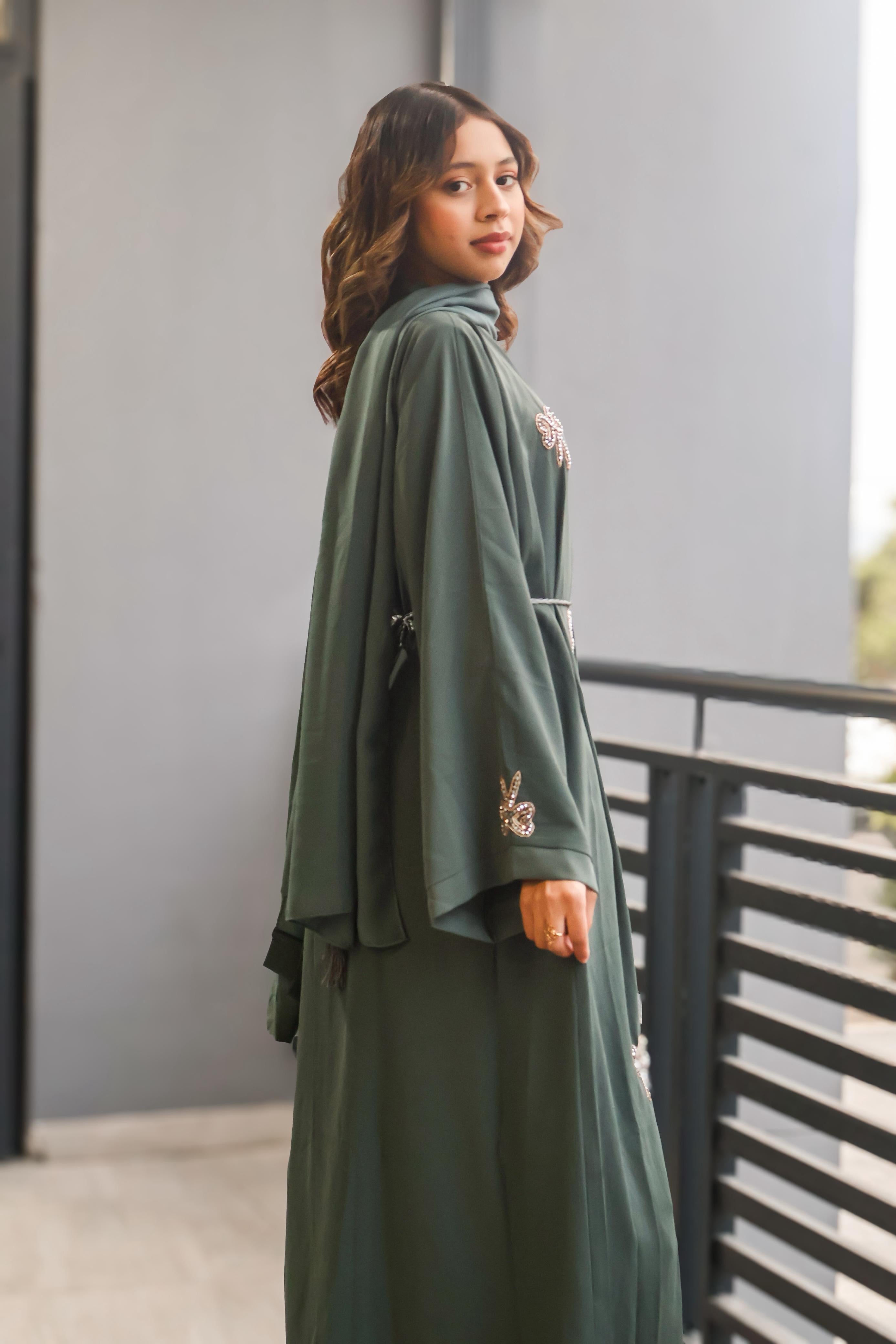 The embelished bow Abaya